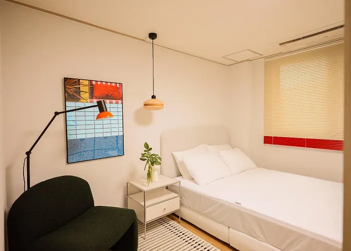 Shindang Cozy Stay, 5min Walk To Sangwangsimni Station, Fully Equipped 2-room, Near Sindang & Dongdaemun アパート