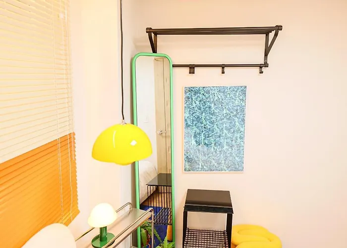 Shindang Cozy Stay, 5min Walk To Sangwangsimni Station, Fully Equipped 2-room, Near Sindang & Dongdaemun *