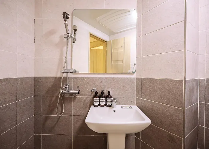 Shindang Cozy Stay, 5min Walk To Sangwangsimni Station, Fully Equipped 2-room, Near Sindang & Dongdaemun アパート
